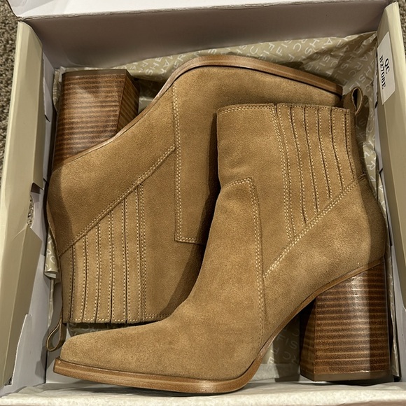 Suede booties chunky heel - Picture 2 of 9